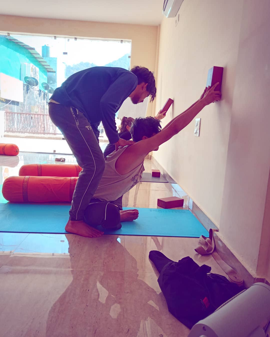 100 hour Yoga TTC Class in Rishikesh
